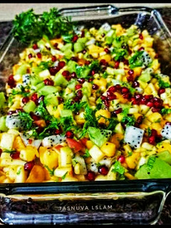 সুইট এন্ড সাওয়ার ফ্রুট সালাড রেসিপির প্রধান ছবি