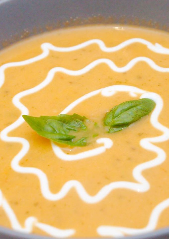 Paradicsomos karfiolkrémleves recept fotója