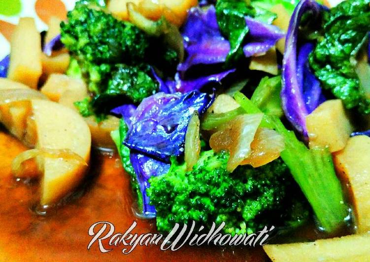 Langkah Mudah untuk Membuat Tumis Brokoli Kubis Ungu (Sauteed Vegetables) Anti Gagal