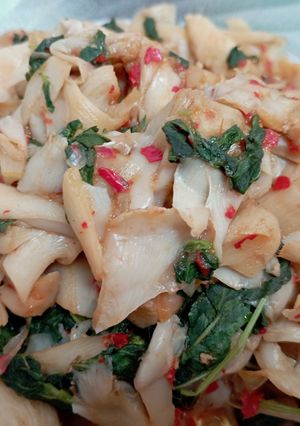 Foto resep Oseng Jamur Tiram Kemangi