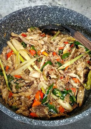 Foto resep Tongkol Suwir Pedas