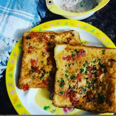 A picture of Crispy tomato toast.