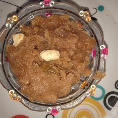 A picture of Wheat flour halwa.