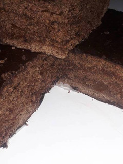 Una foto de Alfajores de chocolate o súper alfajor gigante