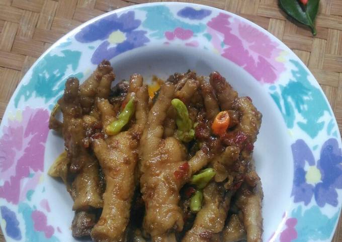 Rica-rica ceker ayam