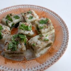 A picture of Sandwich dhokla.