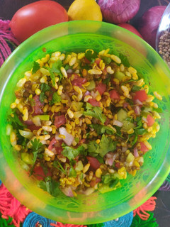 મઠ ભેળ (Math Bhel Recipe In Gujarati) રેસીપી મુખ્ય ફોટો