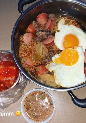Hình của món Mì tôm kim chi thịt bò.