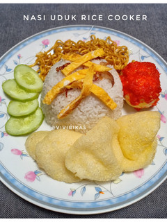 Foto resep Nasi Uduk Rice Cooker