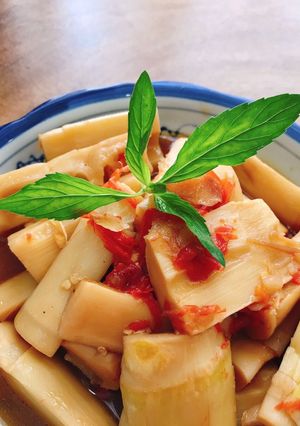 Hình của món Măng tươi kho gừng.