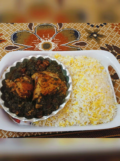 عکسی از دستور خورشت آلو اسفناج با مرغ