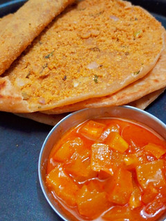 स्टफ सत्तू के पराठे रेसिपी मुख्य फोटो