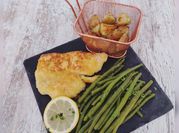 Une photo de escalope de poulet