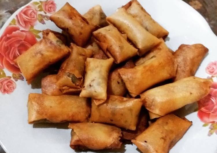 Sumpia Abon Pedas