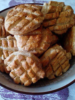 Tepertős, tejfölös pogácsa Kata módra recept fotója