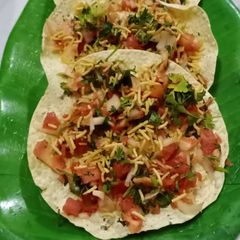 A picture of Masala papad.