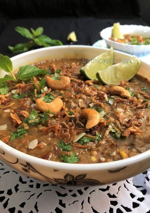 A picture of Mutton Haleem.