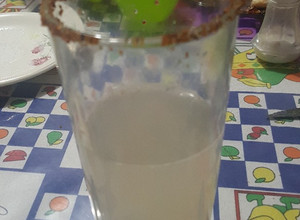 Una foto de Paloma de tequila