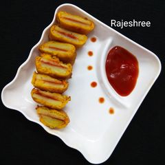 Garlic Potato Sandwich Bhajiya A picture of Garlic Potato Sandwich Bhajiya.