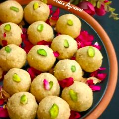 A picture of Oats and Fox Nuts Laddus (Energy Balls).