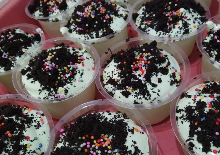 Langkah Mudah untuk Menyiapkan Es krim chocolatos matca oreo yang Bikin Ngiler