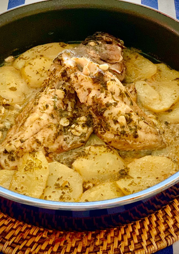 Una foto de Mero en salsa verde