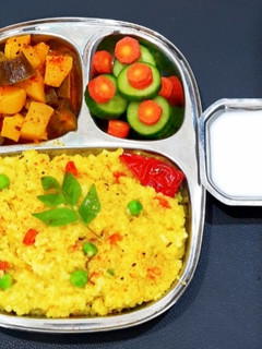 કોદરી ની ખીચડી (Kodri Khichdi Recipe In Gujarati) રેસીપી મુખ્ય ફોટો