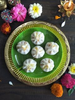 उकडीचे मोदक रेसिपी चे मुख्य फोटो 