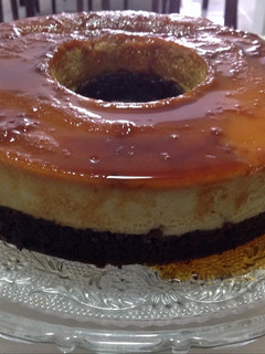 Una foto de Torta Brownie con Flan en molde de 24 cm