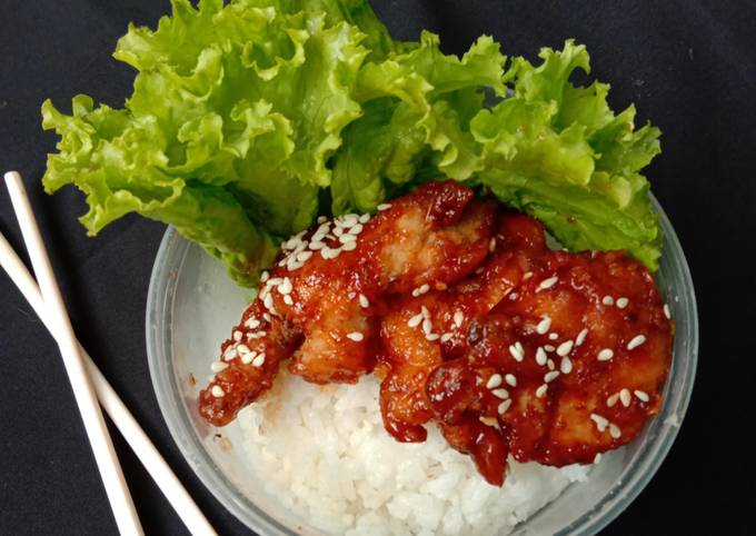 103. Korean Hot Spicy Fried Chicken (Dakgangjeong)