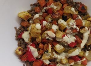 Foto de Salada morna de lentilha com legumes