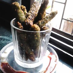 A picture of Spinach poha finger.