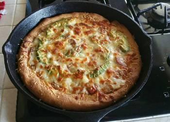 Easiest Way to Cook Delicious Homemade Deep Dish Pizza in a Cast Iron Skillet