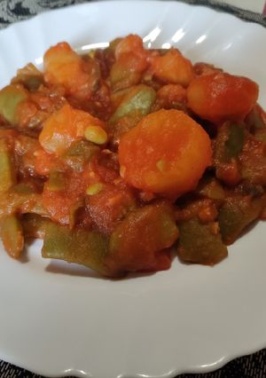 Una foto de Judías verdes con tomate en 20 minutos
