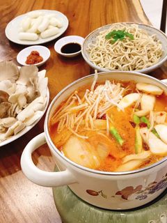 Hình của món Lẩu kim chi bánh gạo.
