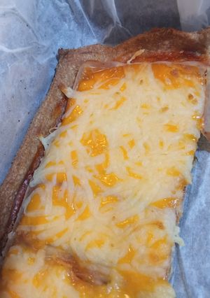 Una foto de Tarta integral de jamón y queso😋