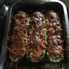 Una foto de Zucchini relleno