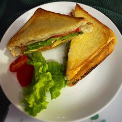 A picture of Cuban Style Chicken Sandwich 🥪.