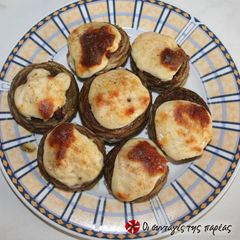 A picture of Stuffed artichokes.
