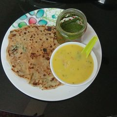 A picture of Muli paratha.