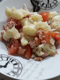 Una foto de Ensalada de coliflor