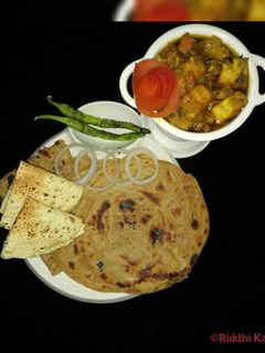 ઢાબા સ્ટાઈલ વેજ પનીર હાંડી(Dhaba style Veg Paneer Handi Recipe In Gujarati) રેસીપી મુખ્ય ફોટો