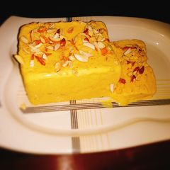 A picture of Mango ice cream.