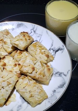 杏仁千層條 x 椰奶燉蛋 x 蛋白燉椰奶 的食譜成品照片