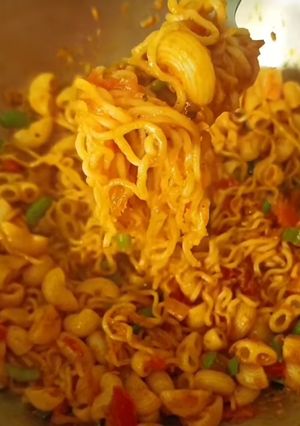 A picture of Macaroni with maggi.