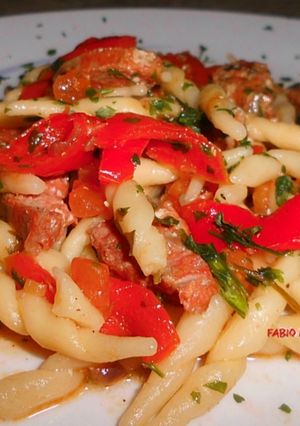 Foto di Trofie Fresche con Salsiccia, 'Nduja e Peperoni