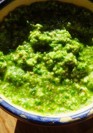 Une photo de Pesto de roquette, amandes et noisettes