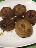 Navets raves primeurs « donuts » au bouillon de crevettes et oignon de roscoff