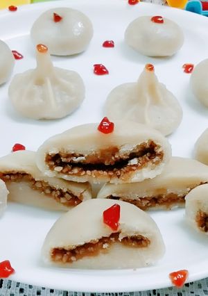 A picture of Sesame Modak.