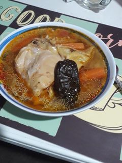 Una foto de Caldo tlalpeño a mi estilo